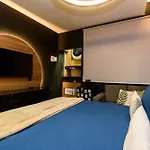 Omar do Rio: Moderno Estúdio a 160m da Praia de Copacabana e 500m do Metrô Cantagalo, c/ Internet 600mbps, Smart TV e Máquina Lava&Seca (NSC 1085/315)